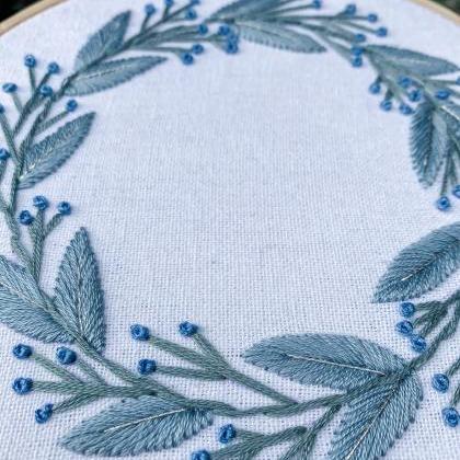 Winter Wreath Embroidery Pattern | ..